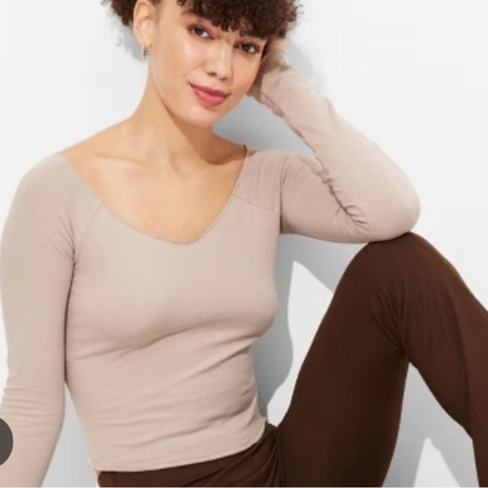 Wild Fable Beige Long Sleeve Crop Top size M. New with tags.